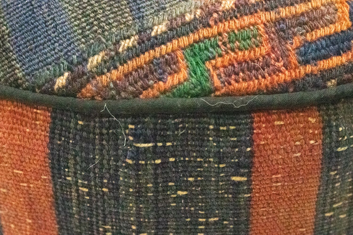 Sitzmöbel sonderform  - 42 x 36 cm - mehrfarbig