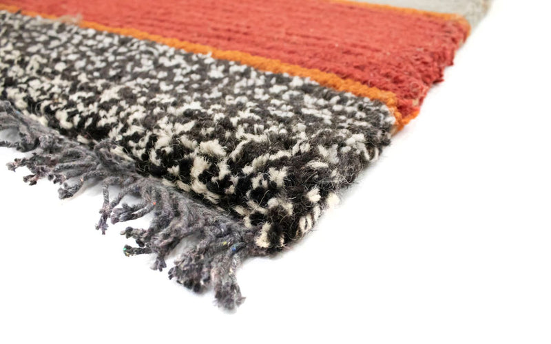 Nepal Teppich 140 x 70 cm - mehrfarbig