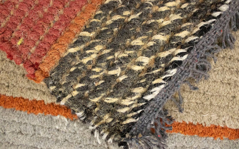 Nepal Teppich 140 x 70 cm - mehrfarbig