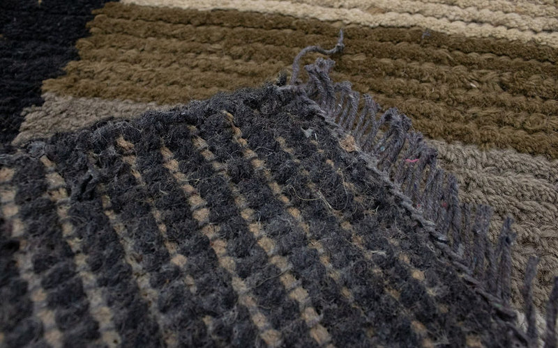 Nepal Teppich 140 x 70 cm - mehrfarbig