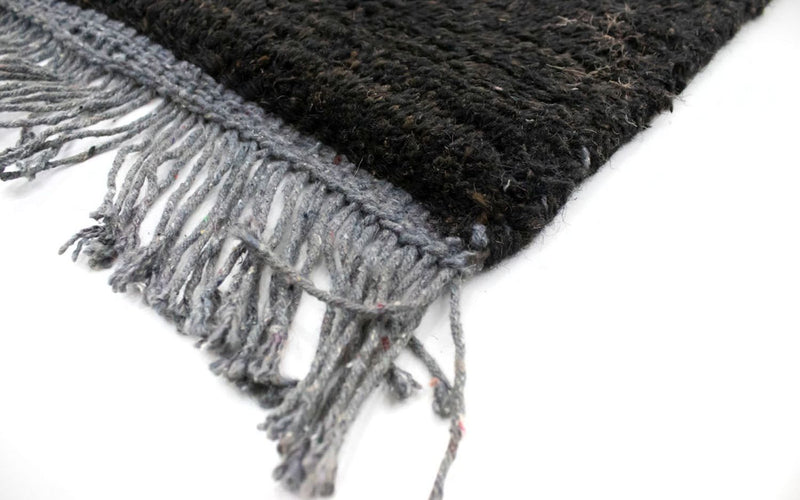 Nepal Teppich 140 x 70 cm - mehrfarbig