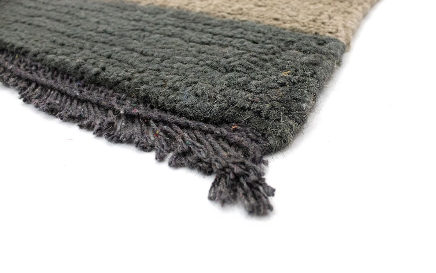 Nepal Teppich 140 x 70 cm - mehrfarbig
