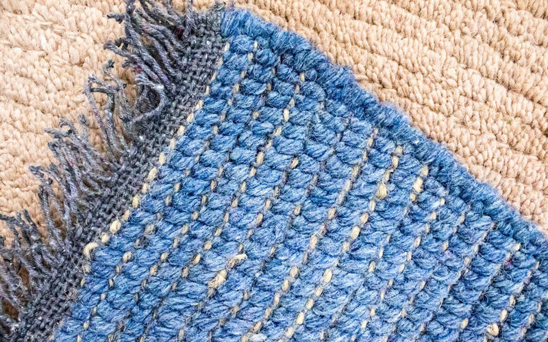 Nepal Teppich 140 x 70 cm - mehrfarbig