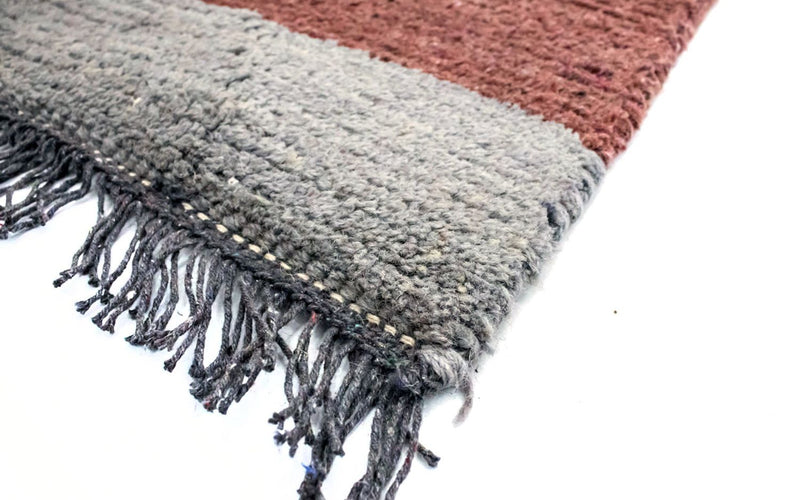 Nepal Teppich 140 x 70 cm - mehrfarbig