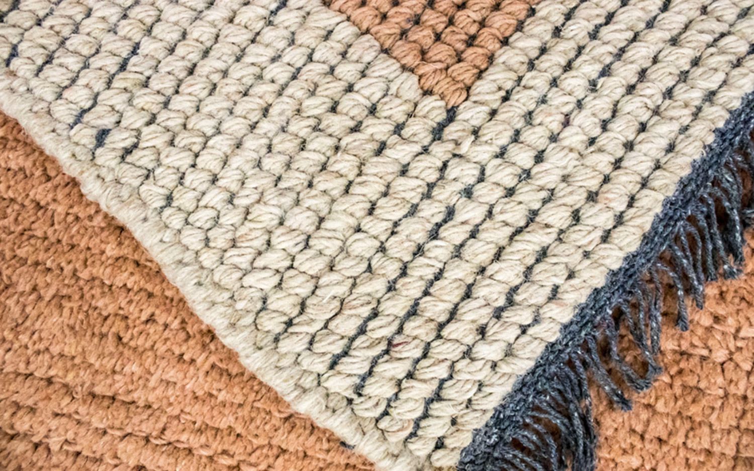 Nepal Teppich 140 x 70 cm - braun