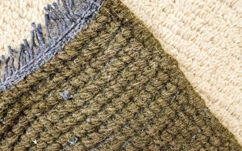 Nepal Teppich 140 x 70 cm - beige