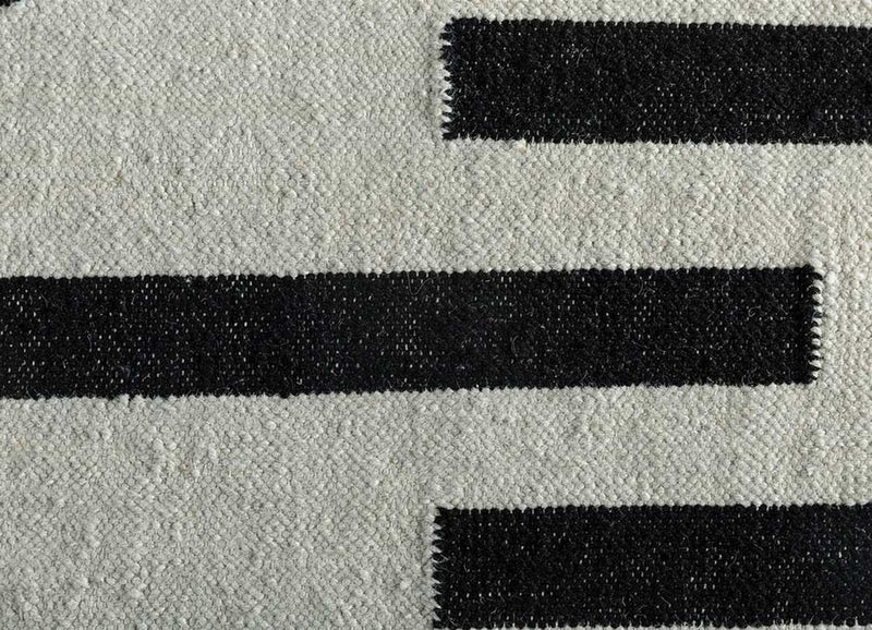 Wollteppich - 240 x 150 cm - schwarz-weiß