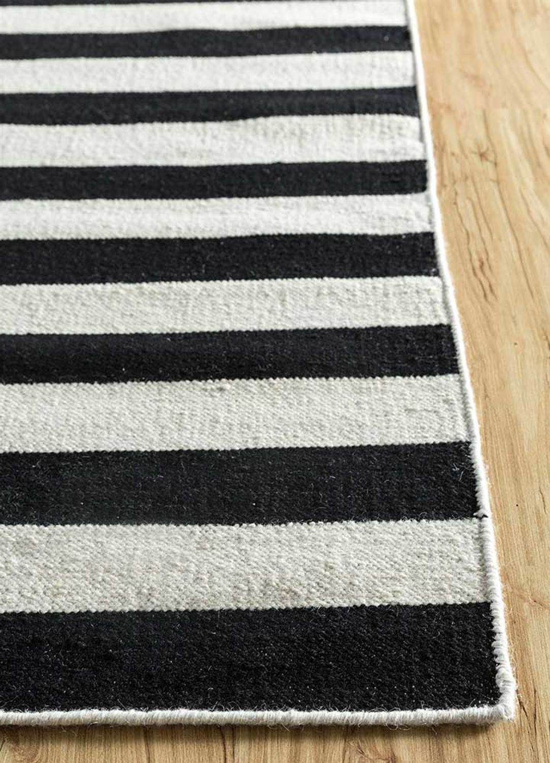 Designer Teppich - 270 x 180 cm - mehrfarbig