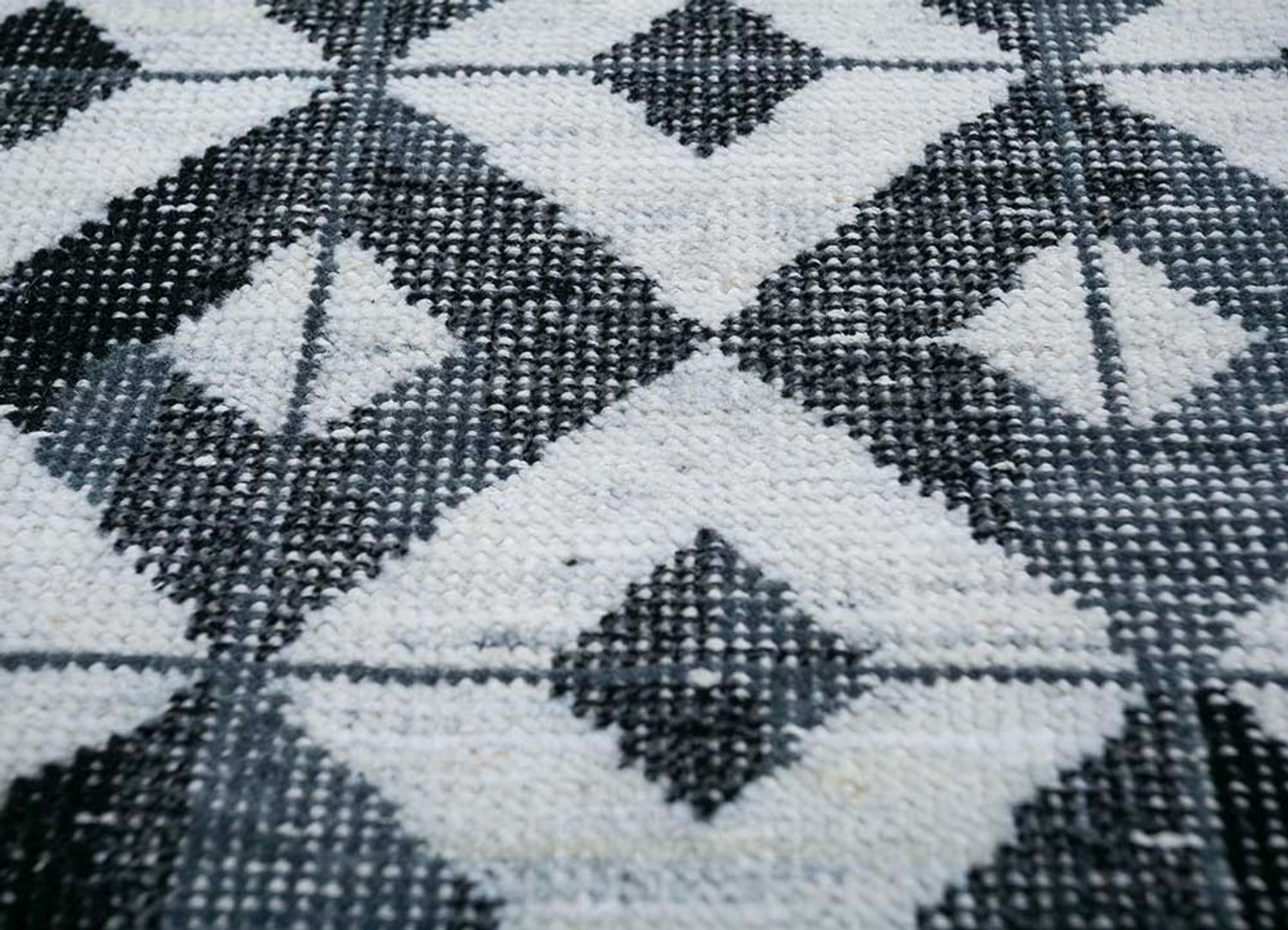 DP02-RUG1148840-270x180