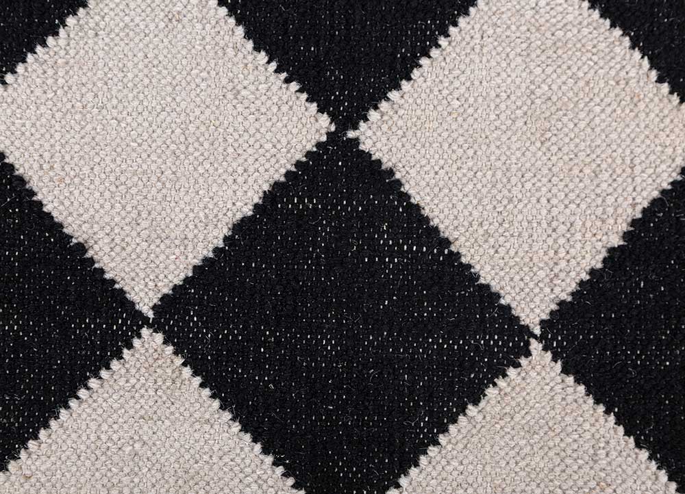 Wollteppich - 280 x 182 cm - schwarz-weiß