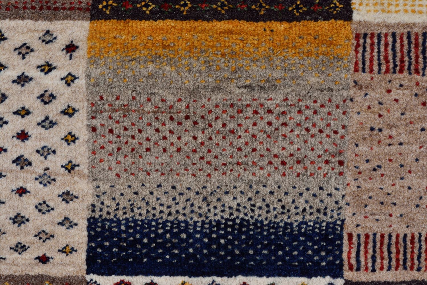 Gabbeh Teppich - Loribaft Indus - 348 x 248 cm - dunkelbeige