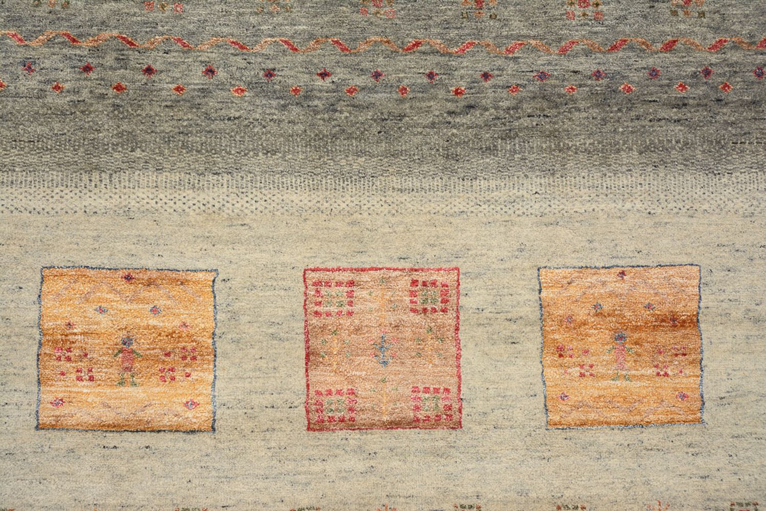 Gabbeh Teppich - Loribaft Indus - 336 x 250 cm - dunkelbeige