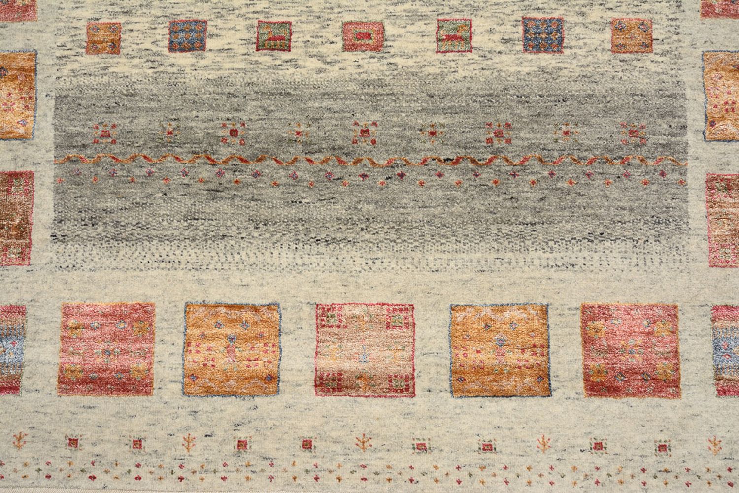 Gabbeh Teppich - Loribaft Indus - 205 x 154 cm - dunkelbeige