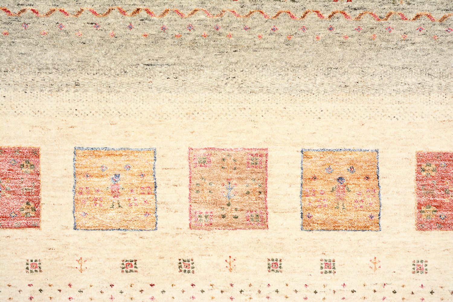 Gabbeh Teppich - Loribaft Indus - 244 x 175 cm - mehrfarbig