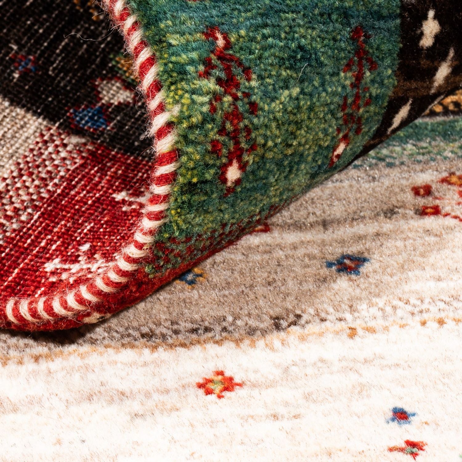 Gabbeh Teppich - Loribaft Perser - Royal - 124 x 83 cm - mehrfarbig
