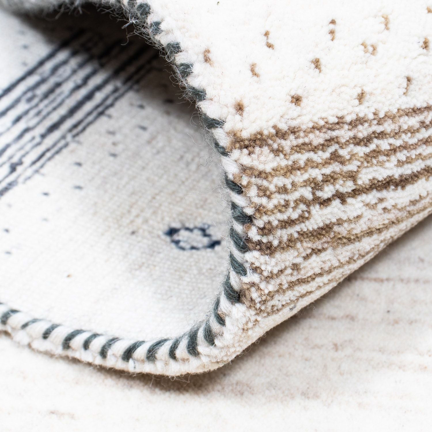 Gabbeh Teppich - Loribaft Indus 245 x 169 cm - beige